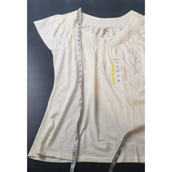Eddie Bauer Shirt Womens Large Ivory Smocked Yoke Short Sleeve Top Lightweight - Picture 4 of 5